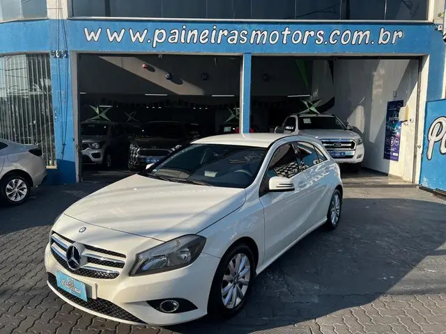 Carro Mercedes-Benz Classe A  2015 200 Urban 1.6 DCT Turbo