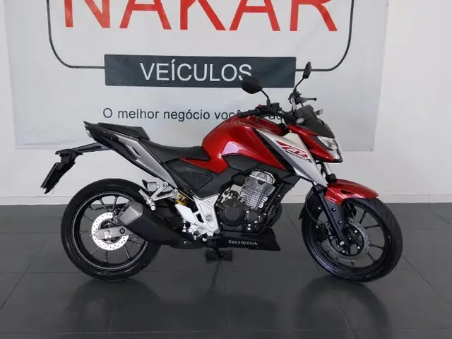 Moto Honda CB 300F Twister 2026 Standard