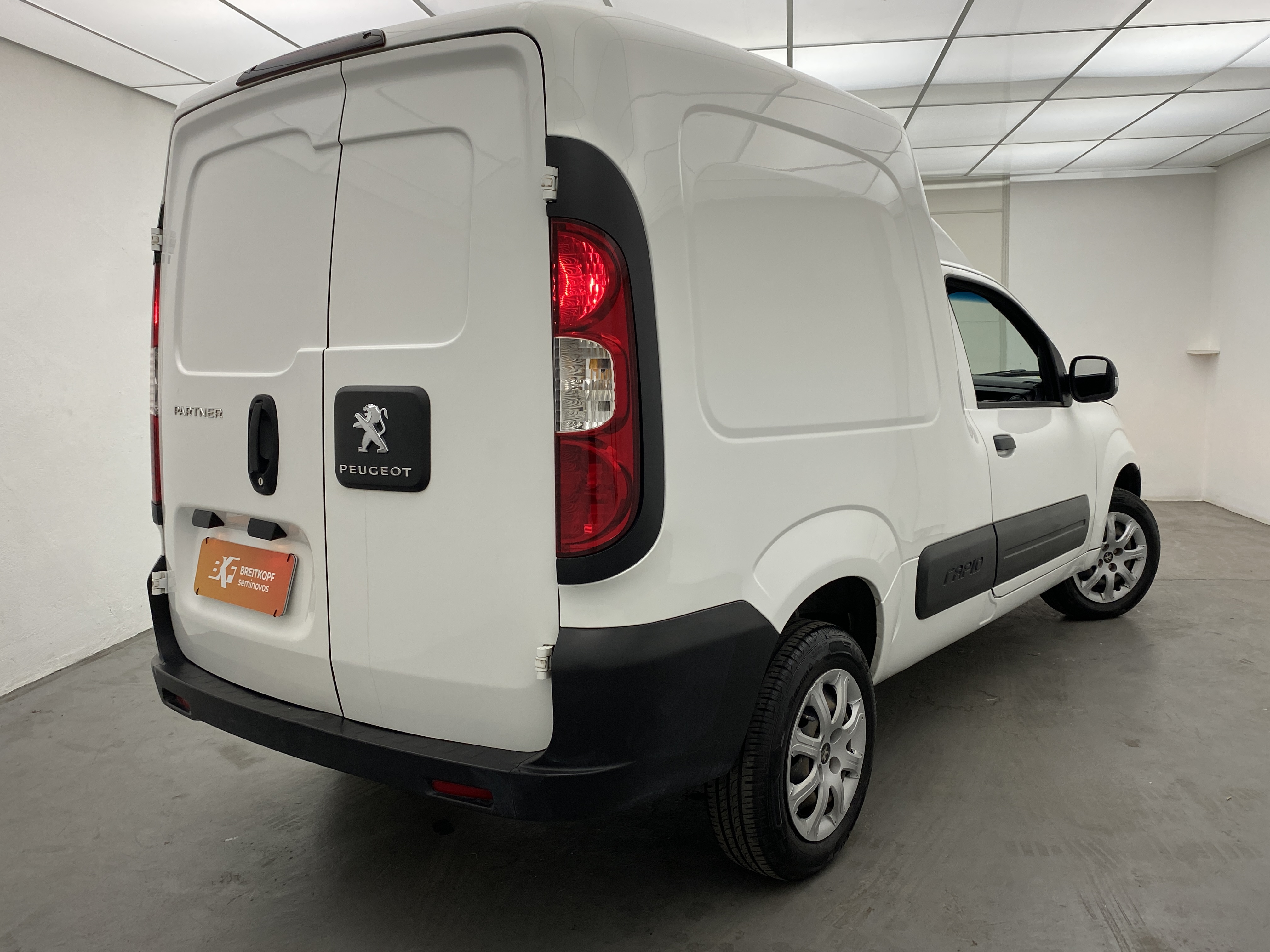 peugeot partner rapid business pack