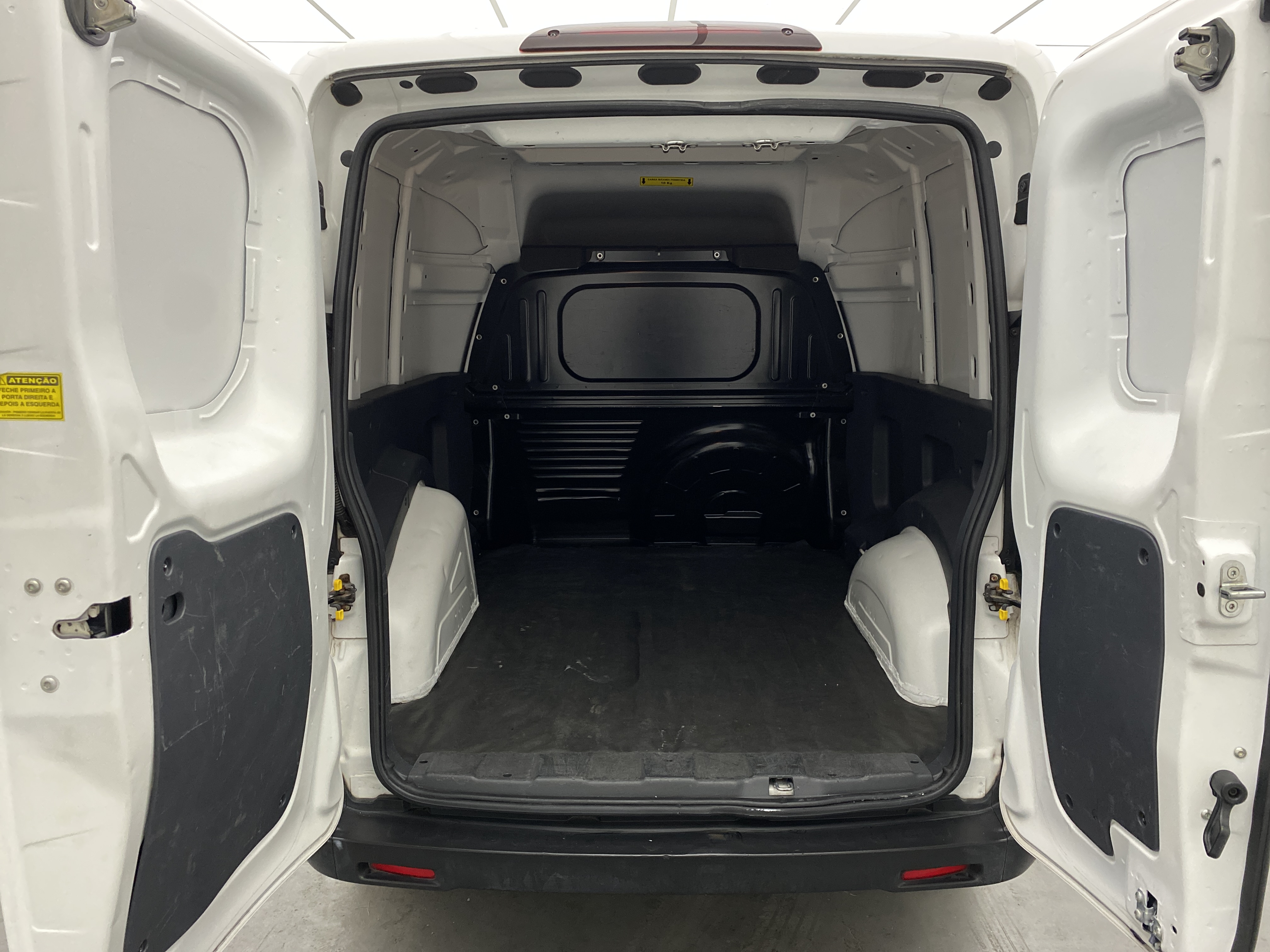 peugeot partner rapid business pack