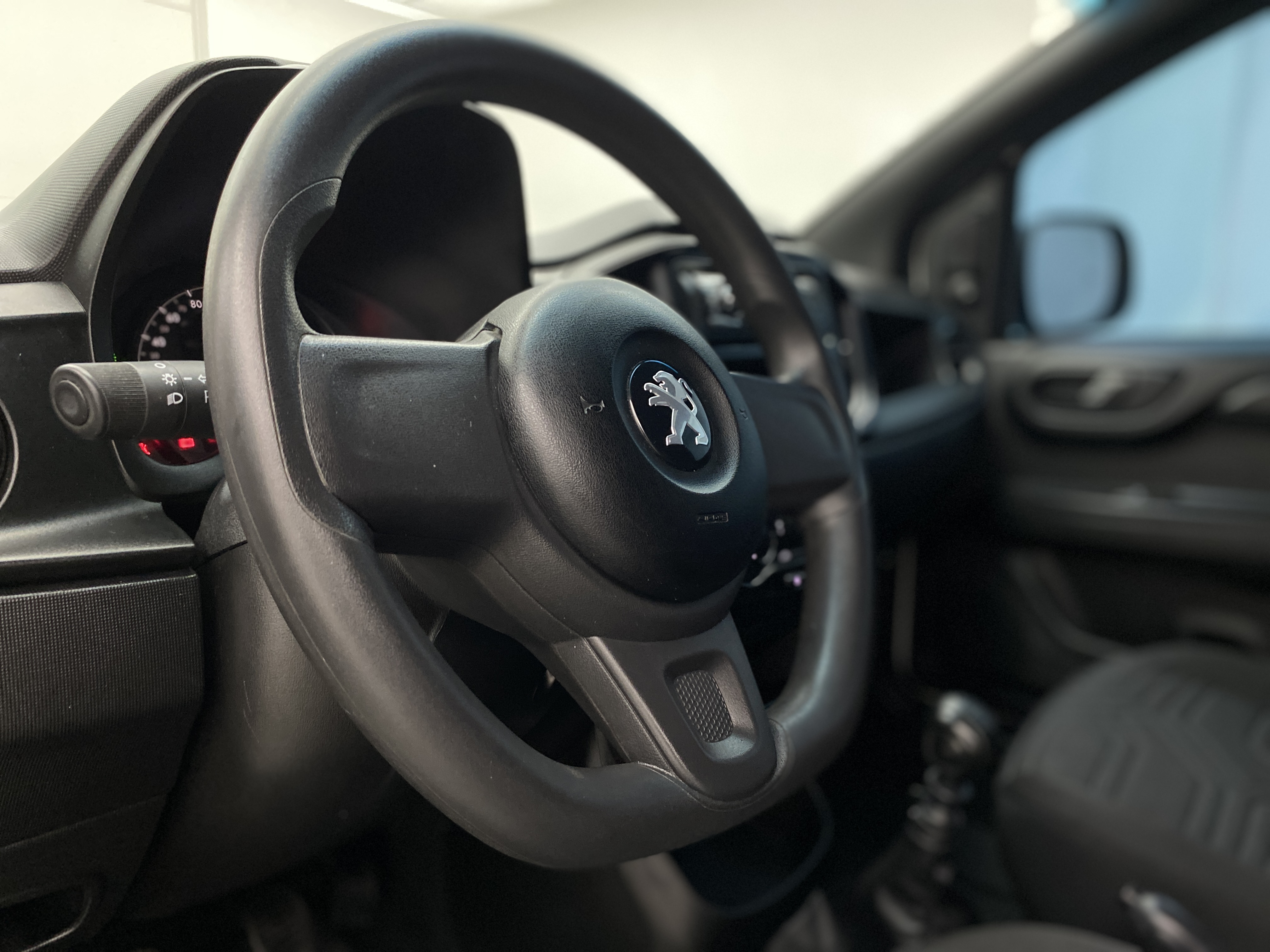 peugeot partner rapid business pack