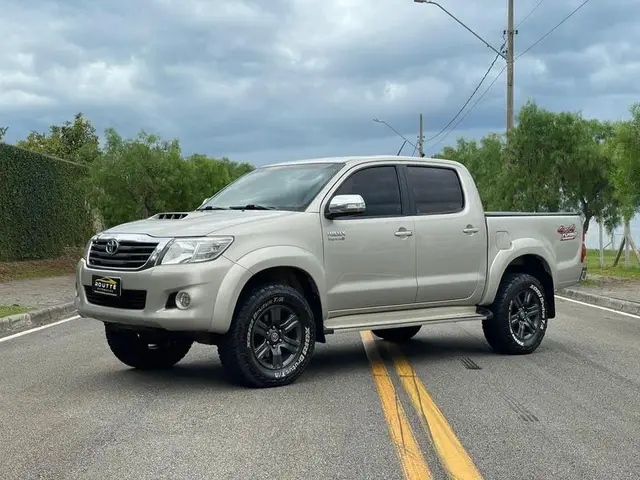 Carro Toyota Hilux Cabine Dupla 2014 Hilux 3.0 TDI 4x4 CD SRV Top (Aut)