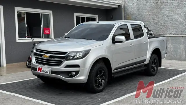 Carro Chevrolet S10 Cabine Dupla 2018 S10 2.5 ECOTEC SIDI LT 4WD (Cabine Dupla) (Aut)