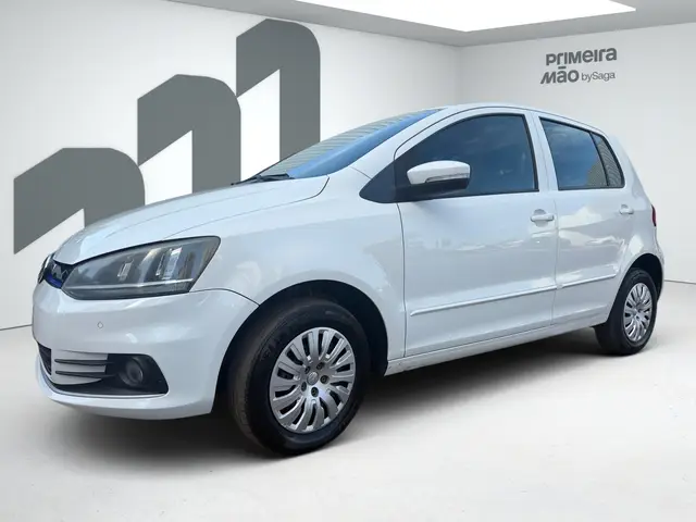 Carro Volkswagen Fox 2015 BlueMotion 1.0 MPI (Flex)