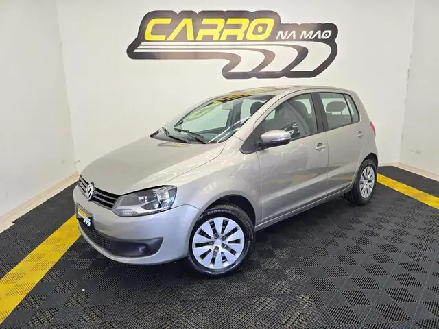 Carro Volkswagen Fox 2014 1.6 VHT (Flex)