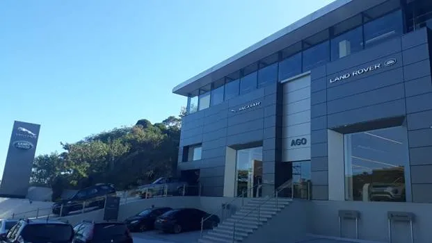 Fachada da loja AGO Jaguar Land Rover - Niterói - RJ