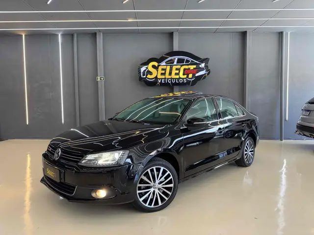 Carro Volkswagen Jetta 2013 2.0 TSI Highline DSG