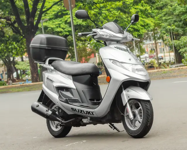 Moto Suzuki Burgman 2009 AN 125