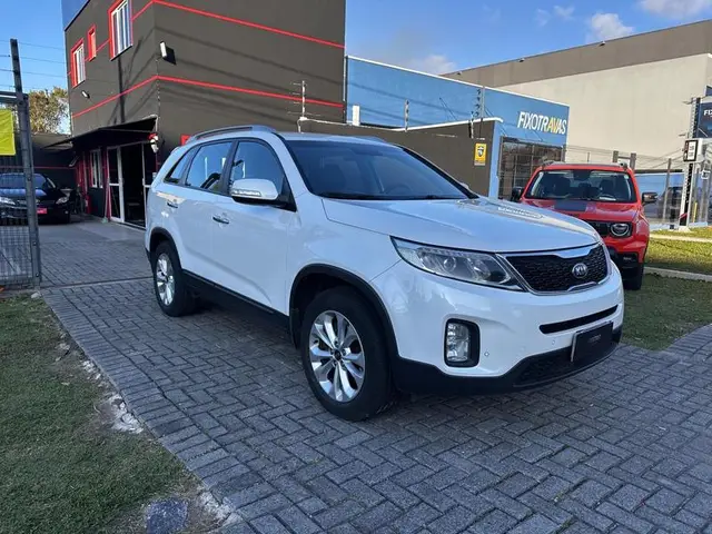 Carro Kia Sorento 2015 2.4 16V 4x2 (Aut)