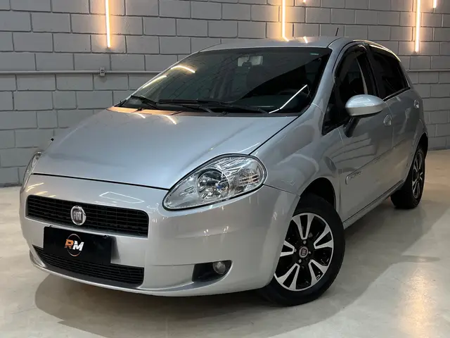 Carro Fiat Punto 2011 Attractive 1.4 (Flex)