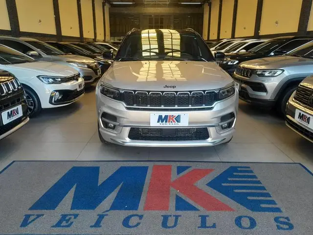 Carro Jeep Commander 2023 Overland 1.3 T270