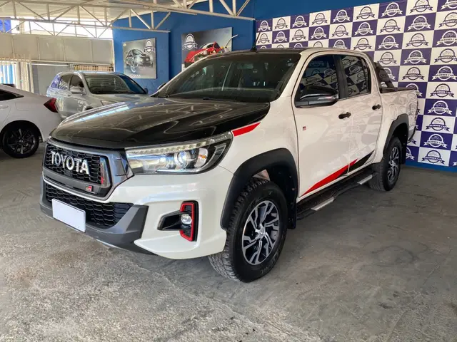 Carro Toyota Hilux Cabine Dupla 2020 Hilux 4.0 CD GR-S V6 4x4 (Aut)