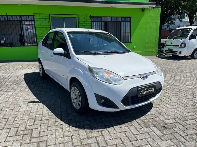 Carro Ford Fiesta Sedan 2014 SE 1.6 Rocam (Flex)