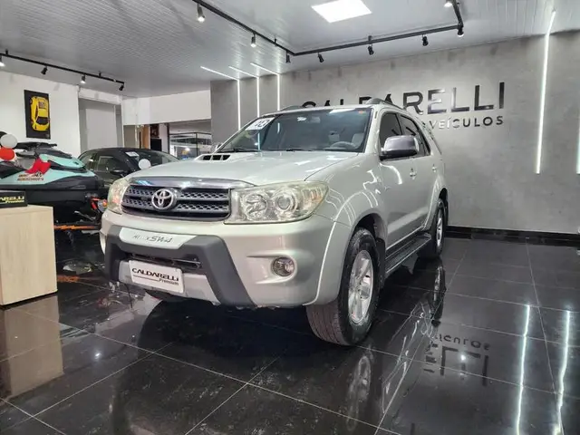 Carro Toyota Hilux SW4 2010 SRV 4x4 3.0 Turbo  (aut)