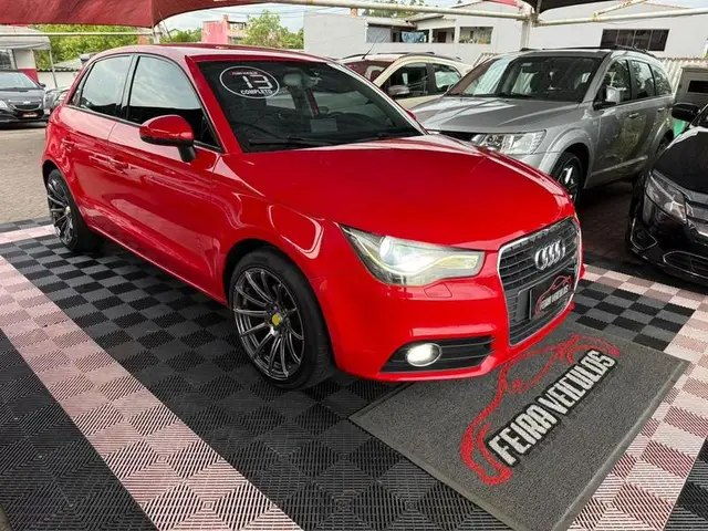 Carro Audi A1 2013 1.4 TFSI Sportback Attraction S Tronic