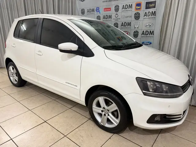 Carro Volkswagen Fox 2016 1.6 MSI Comfortline (Flex)