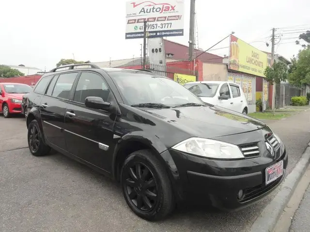 Carro Renault Megane Grand Tour 2010 Mégane Grand Tour Dynamique 2.0 16V (aut)