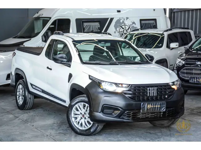 Carro Fiat Strada 2023 Endurance 1.4 Cabine Plus (Flex)