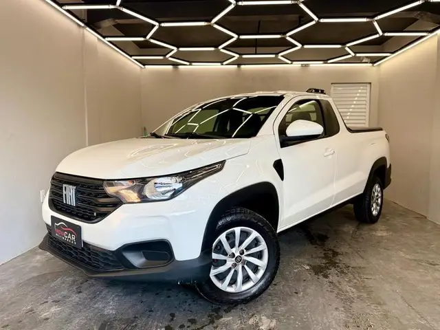 Carro Fiat Strada 2023 Endurance 1.4 Cabine Plus (Flex)