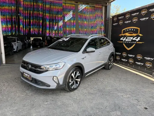 Carro Volkswagen Nivus 2024 Highline 200 TSI