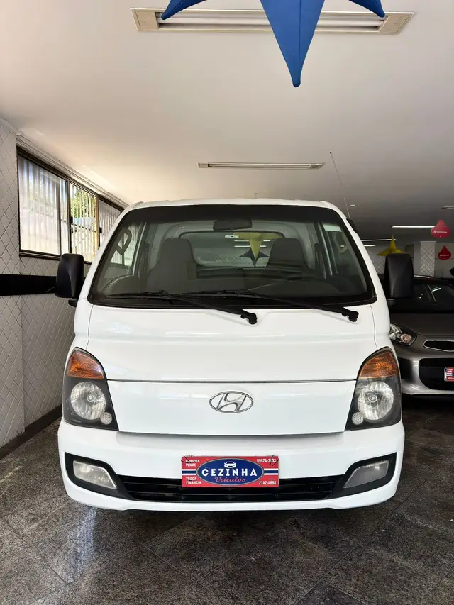 Caminhão Hyundai HR 2016 2.5 CRDi HD Longo sem Caçamba