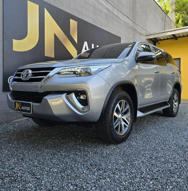 Carro Toyota SW4 2019 2.8 TDI SRX 7L 4x4 (Aut) (Diesel)