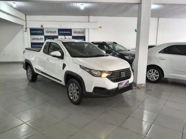 Carro Fiat Strada 2023 Endurance 1.4 Cabine Plus (Flex)