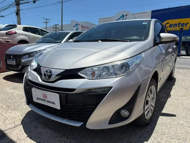 Carro Toyota Yaris 2020 1.3 XL (Flex)