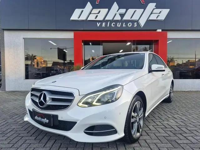 Carro Mercedes-Benz Classe E 2016 E 250 Avantgarde 2.0 CGI Turbo