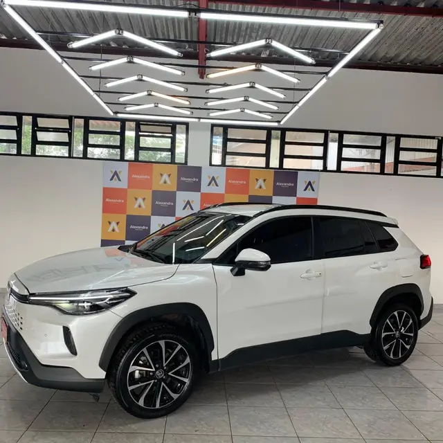 Carro Toyota Corolla Cross 2025 XRE 2.0