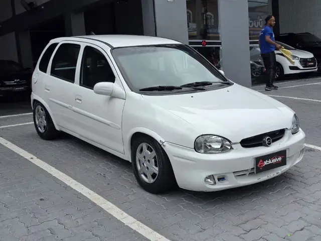 Carro Chevrolet Corsa Hatch 2001 Wind 1.6 MPFi 4p