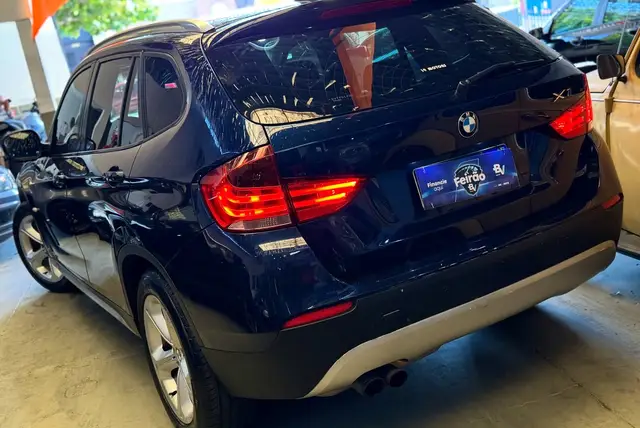 Carro BMW X1 2013 2.0 sDrive20i (Aut)