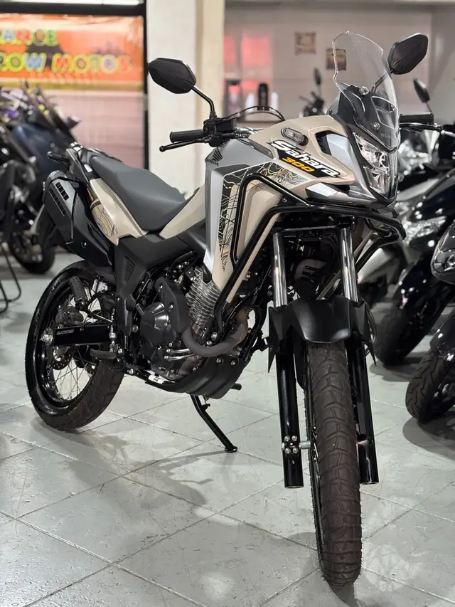 Moto Honda XRE Sahara 300 2025 Adventure