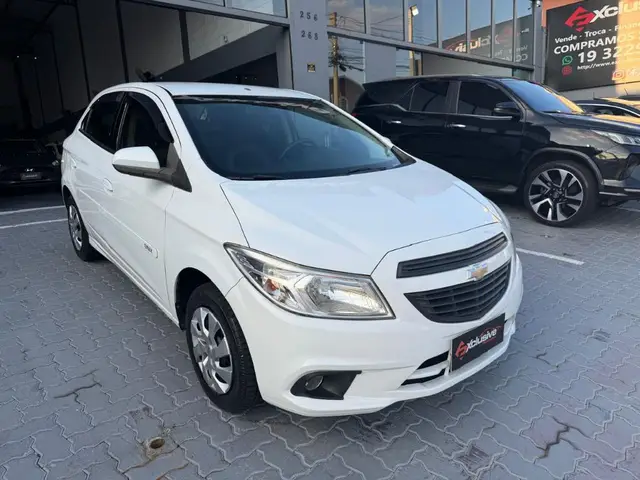 Carro Chevrolet Onix 2015 1.0 LS SPE/4