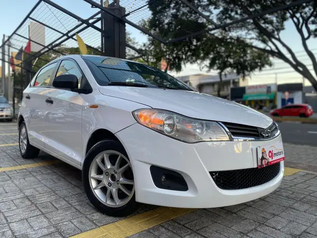 Carro CAOA Chery Celer 2015 Hatch 1.5 16V ACT (Flex)