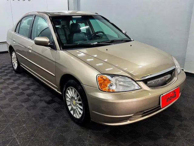 Carro Honda Civic 2002 Sedan LX 1.7 16V