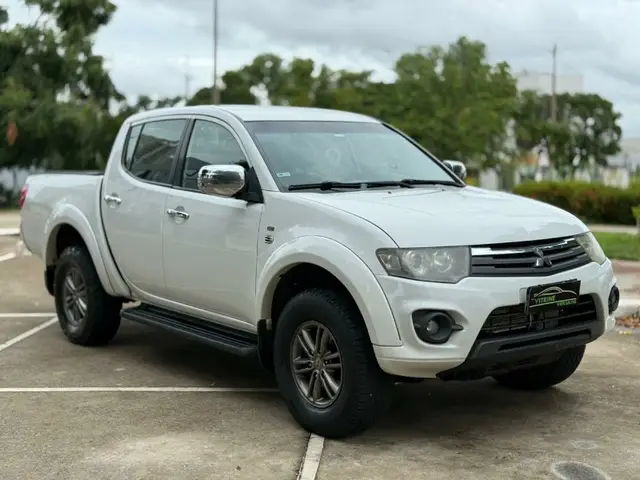 Carro Mitsubishi L200 Triton Sport 2015 3.2 DID-H HPE 4WD (Aut)