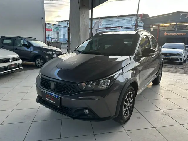 Carro Fiat Argo 2024 Trekking 1.3 CVT
