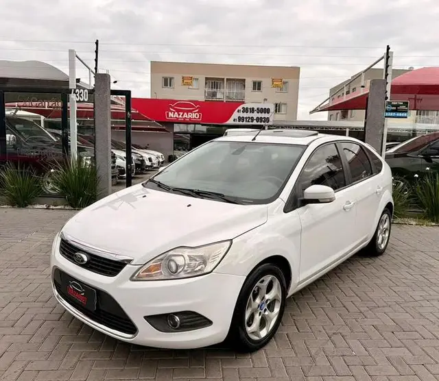 Carro Ford Focus Hatch 2013 Titanium 2.0 16V (Aut)