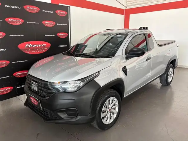 Carro Fiat Strada 2023 Endurance 1.4 Cabine Plus (Flex)