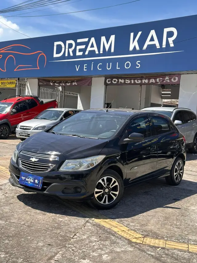 Carro Chevrolet Onix 2013 1.4 LT SPE/4
