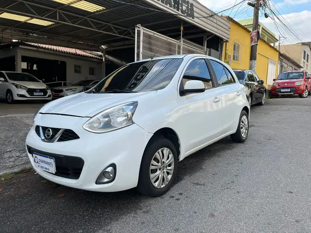 Carro Nissan March 2016 1.0 12V S (Flex)