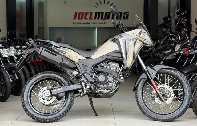 Moto Honda XRE Sahara 300 2025 Adventure