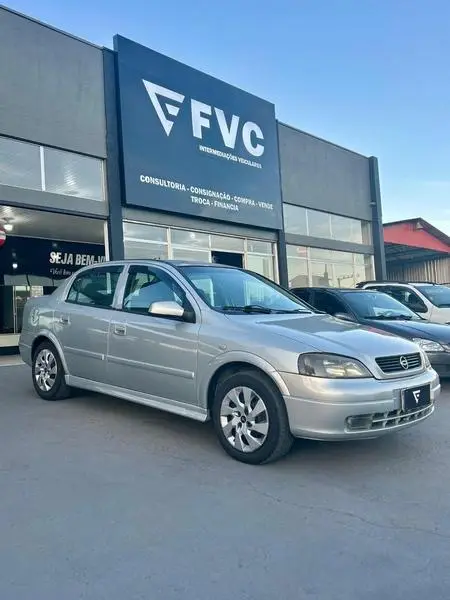 Carro Chevrolet Astra Sedan 2001 GL Milenium 1.8 MPFi