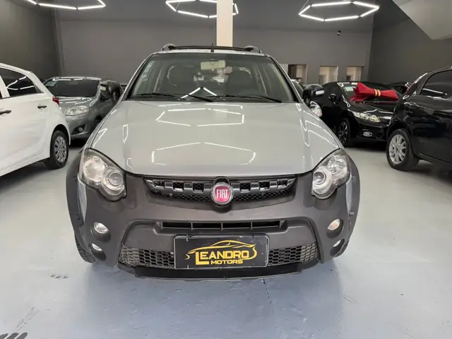Carro Fiat Strada 2015 Adventure 1.8 16V (Flex) (Cabine Estendida)