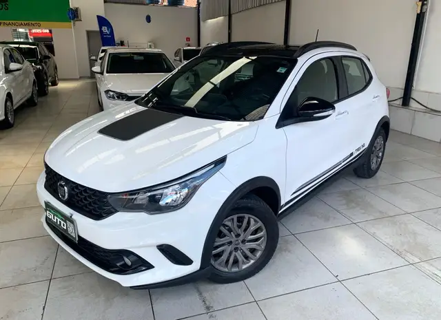 Carro Fiat Argo 2020 1.3 Trekking (Flex)