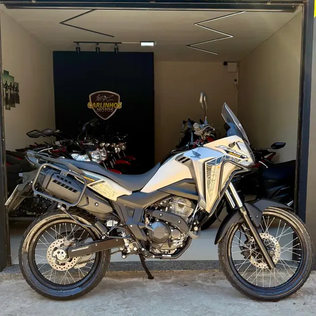 Moto Honda XRE Sahara 300 2025 Adventure