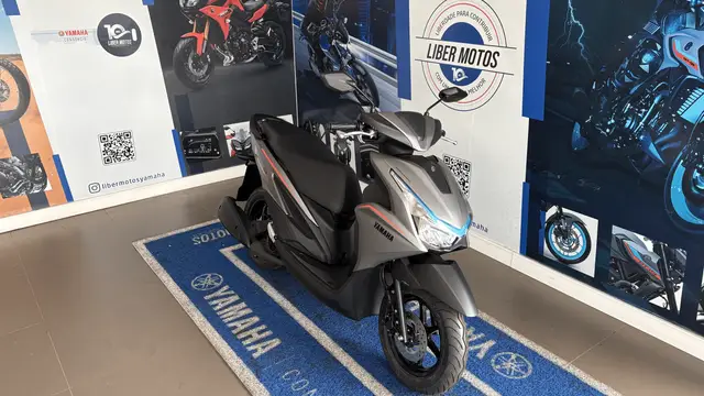 Moto Yamaha Fluo 2026 Hybrid Connected
