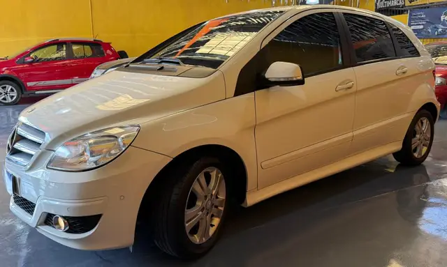 Carro Mercedes-Benz Classe B 2011 B 180 Family
