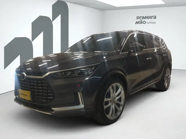 Carro BYD Tan 2023 EV